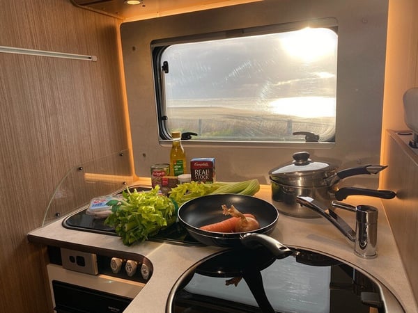 Top Tips for Cooking on a Road Trip